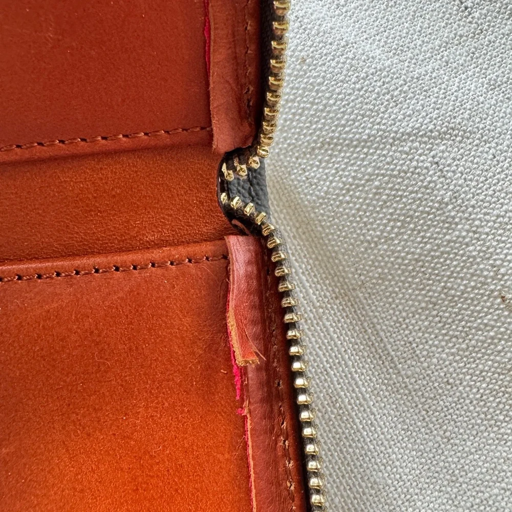 DOONEY & BOURKE Gretta Small‎ Zip Around Wallet .